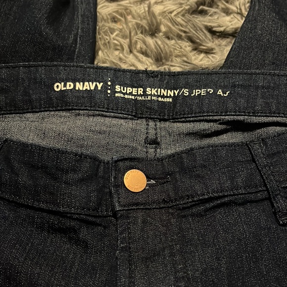 Old Navy Super Skinny Jeans - Picture 11 of 12